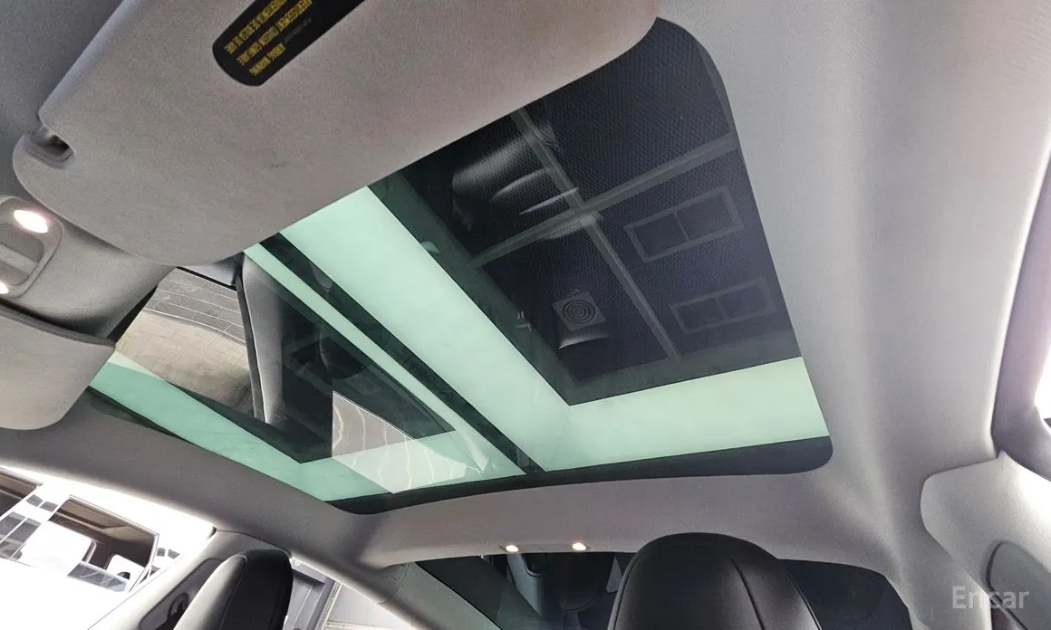 Фото 19 - Tesla Model 3