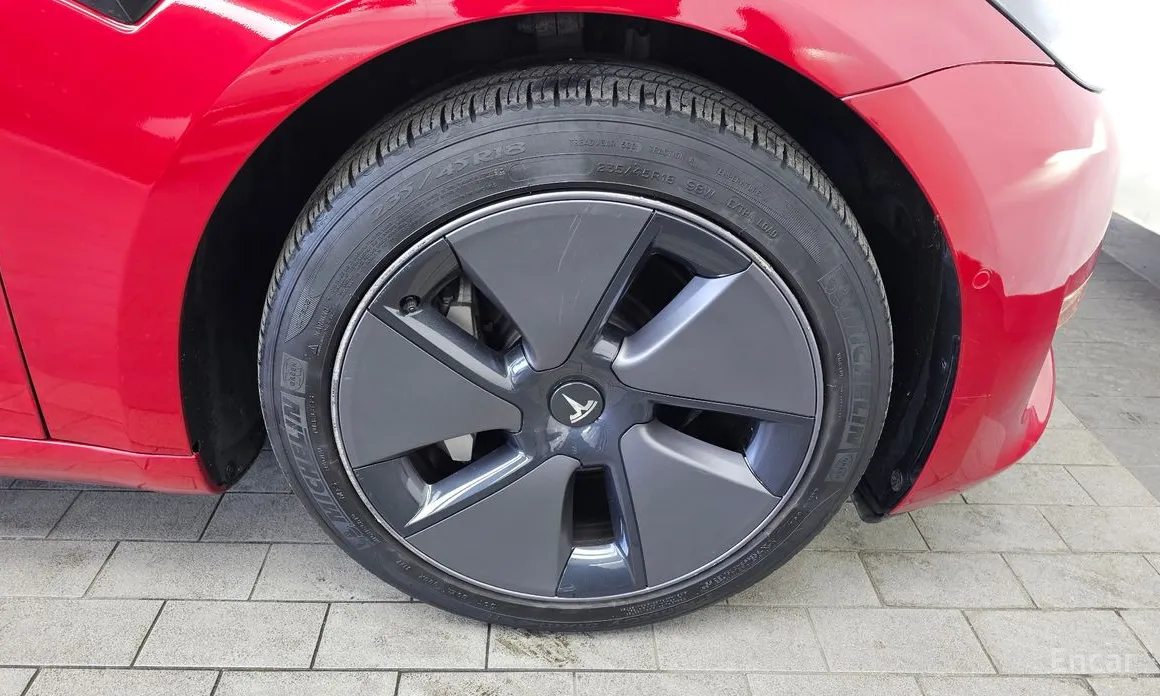 Фото 5 - Tesla Model 3