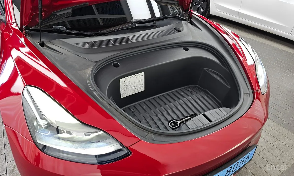 Фото 6 - Tesla Model 3