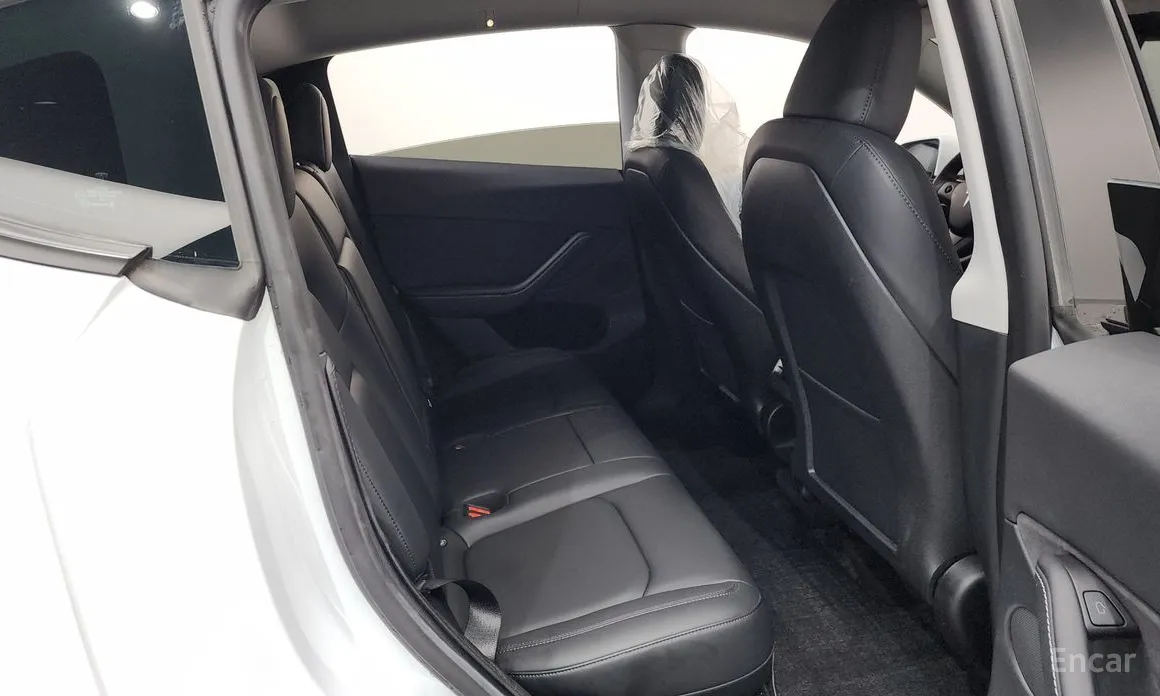 Фото 12 - Tesla Model Y