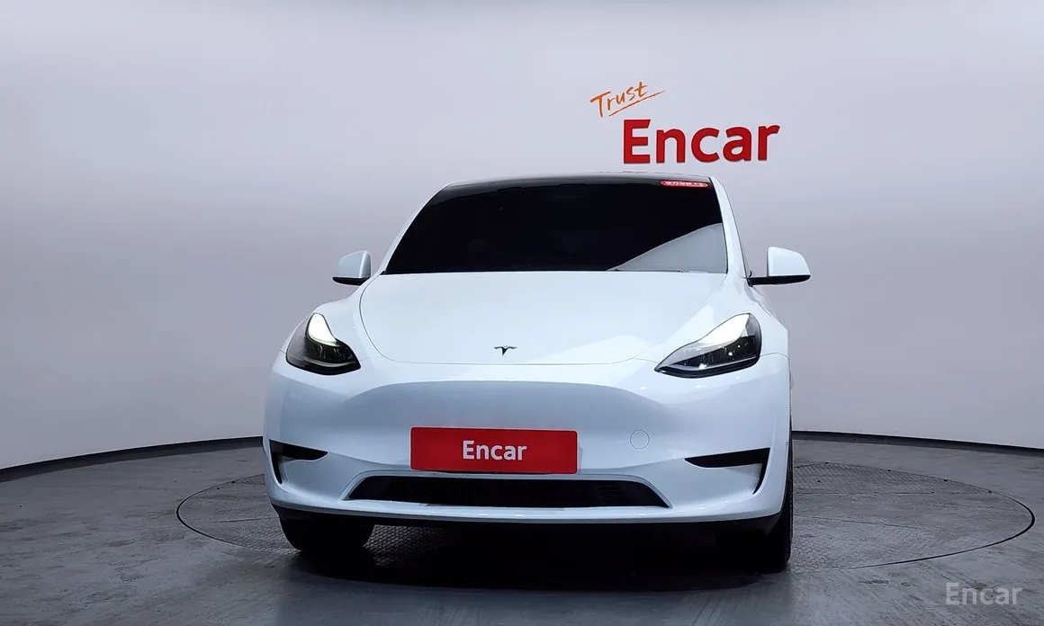 Фото 3 - Tesla Model Y