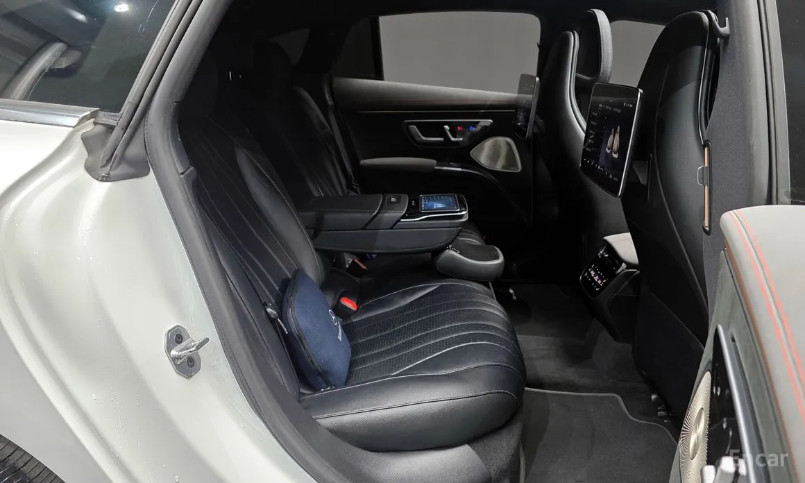 Фото 12 - Mercedes-Benz EQS