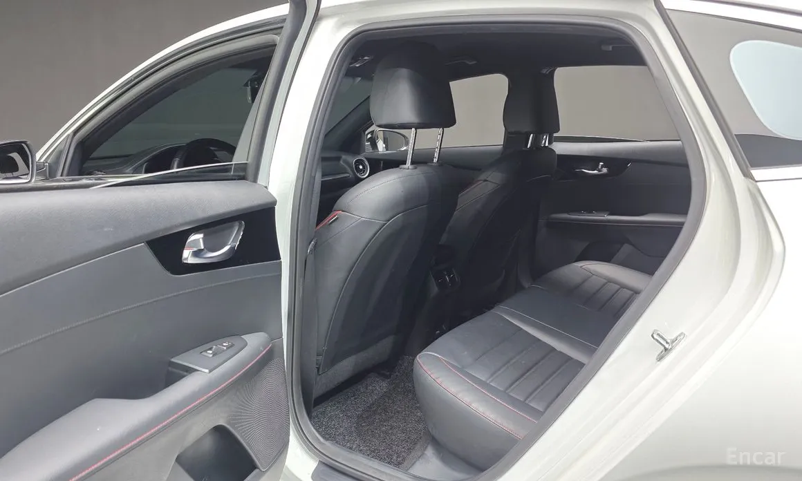 Фото 17 - Kia K3