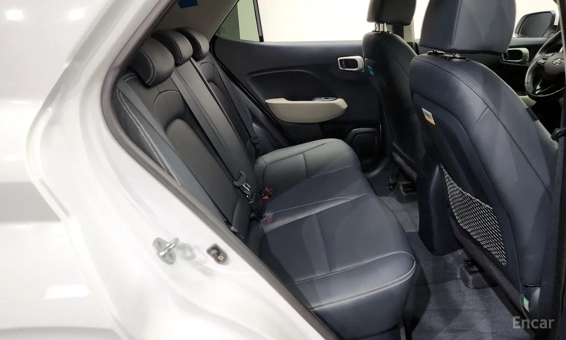 Фото 12 - Hyundai Venue