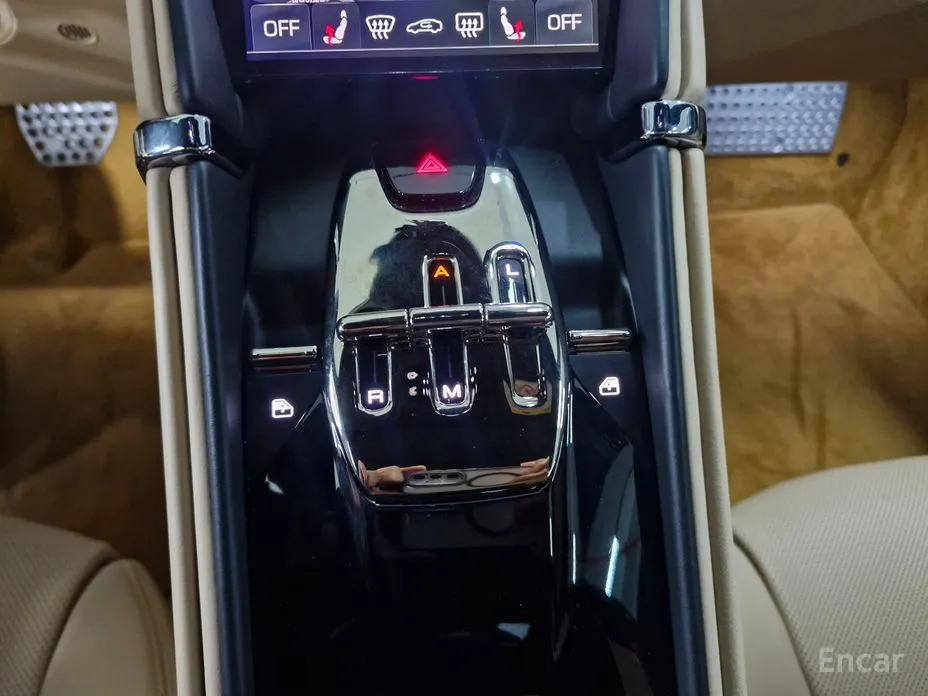 Фото 17 - Ferrari Roma