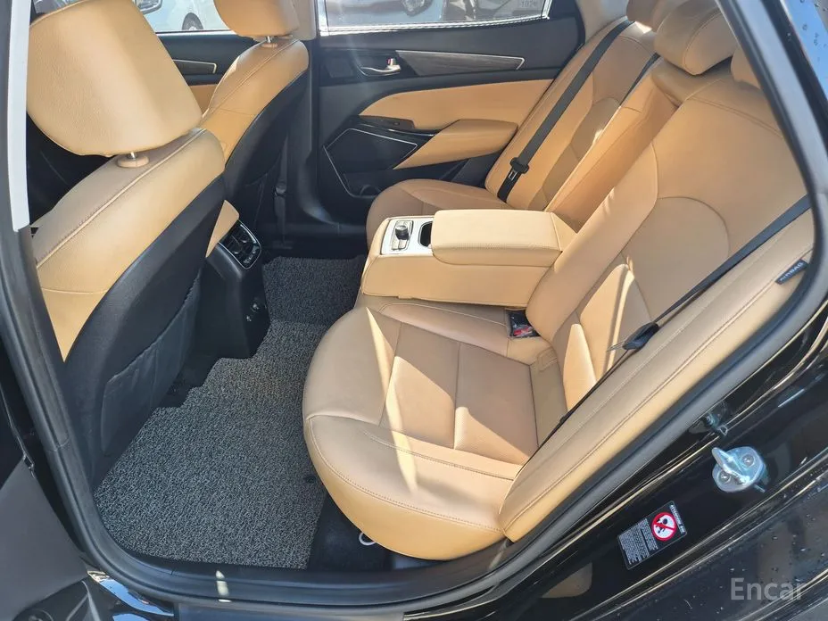 Фото 18 - Kia K7