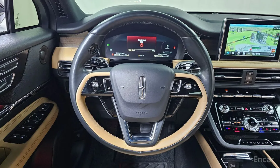 Фото 13 - Lincoln Corsair