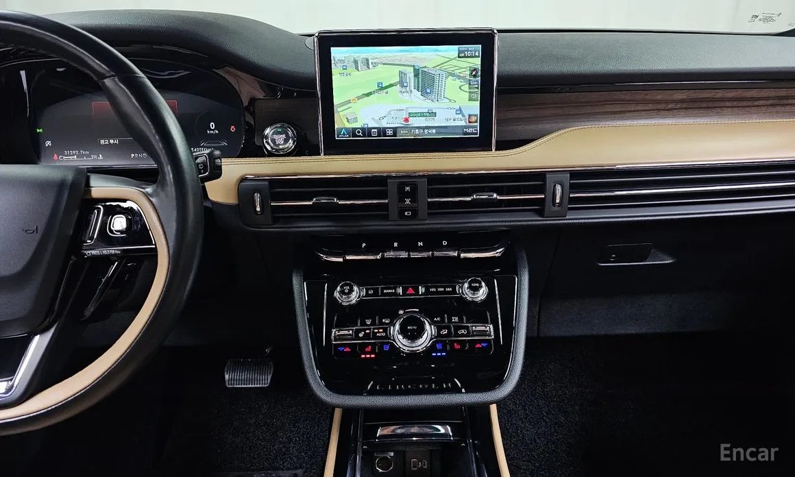 Фото 15 - Lincoln Corsair