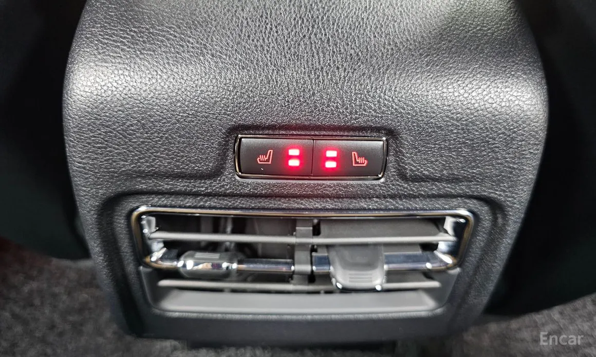 Фото 18 - Lincoln Corsair