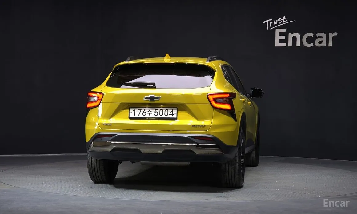 Фото 4 - Chevrolet Trax