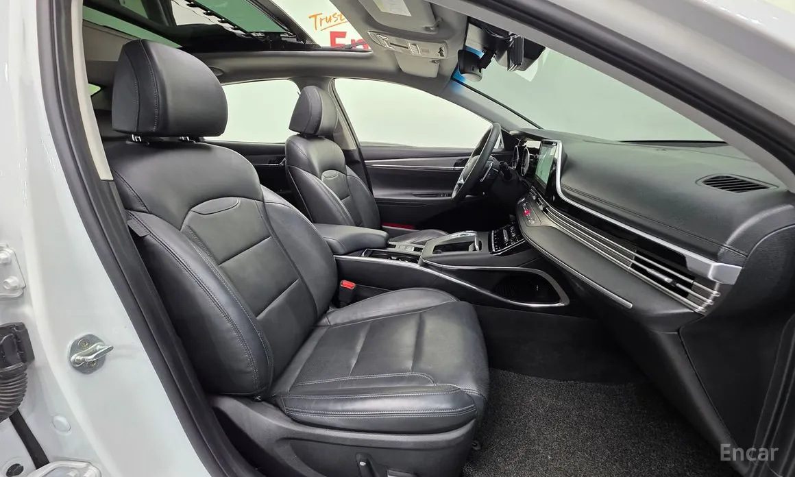 Фото 10 - Hyundai Grandeur