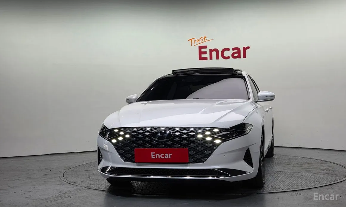 Фото 3 - Hyundai Grandeur