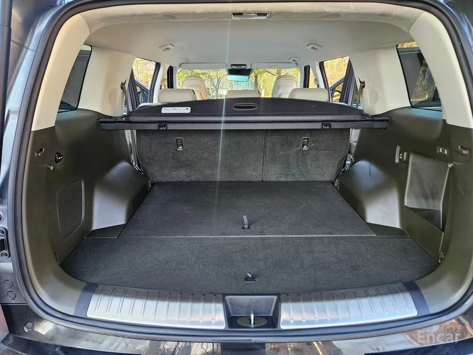 Фото 14 - Hyundai Santa Fe