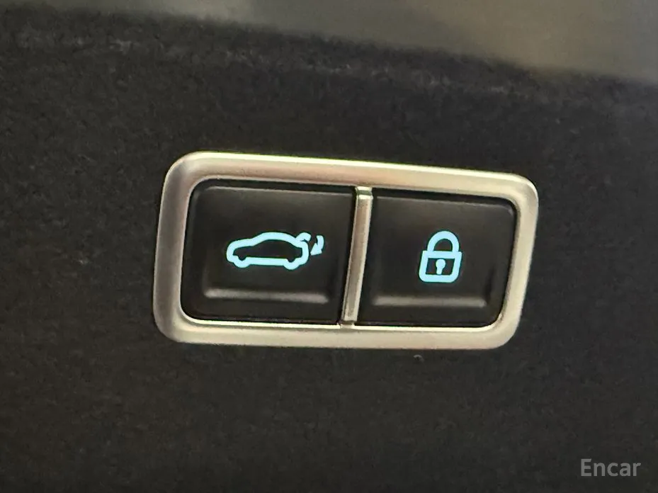 Фото 15 - Genesis G80