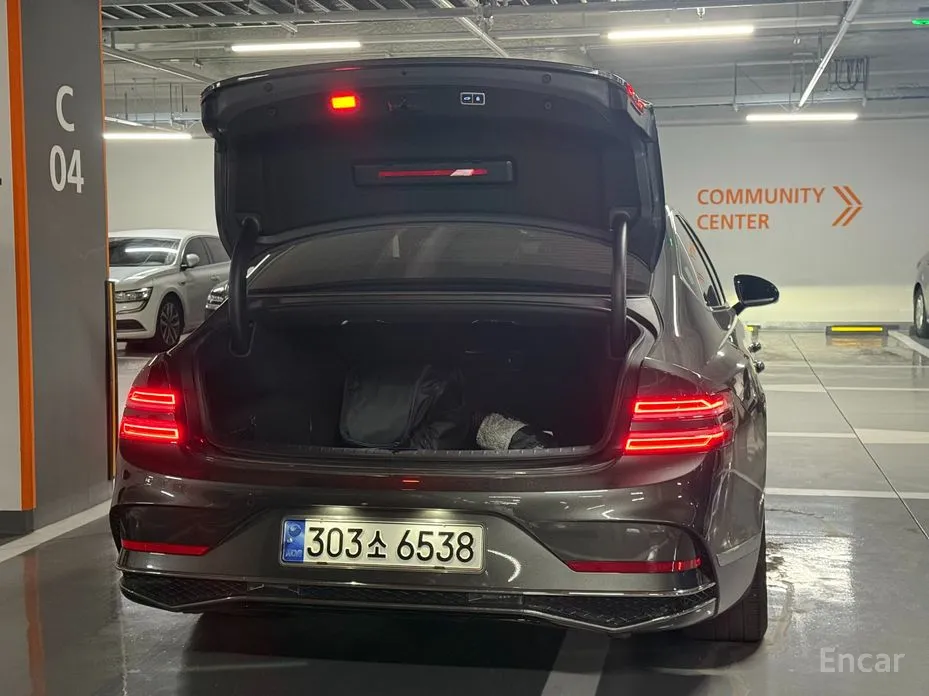 Фото 16 - Genesis G80