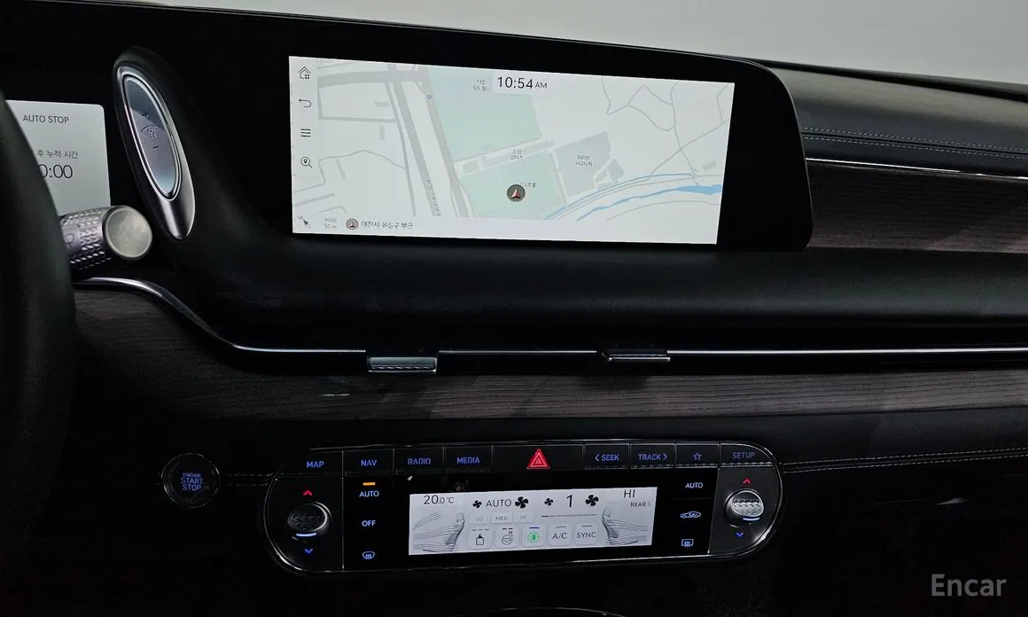 Фото 14 - Genesis G90