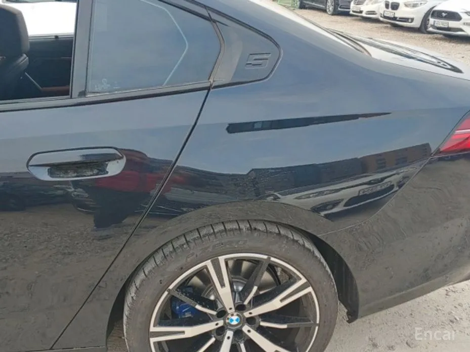 Фото 8 - BMW 5 Series