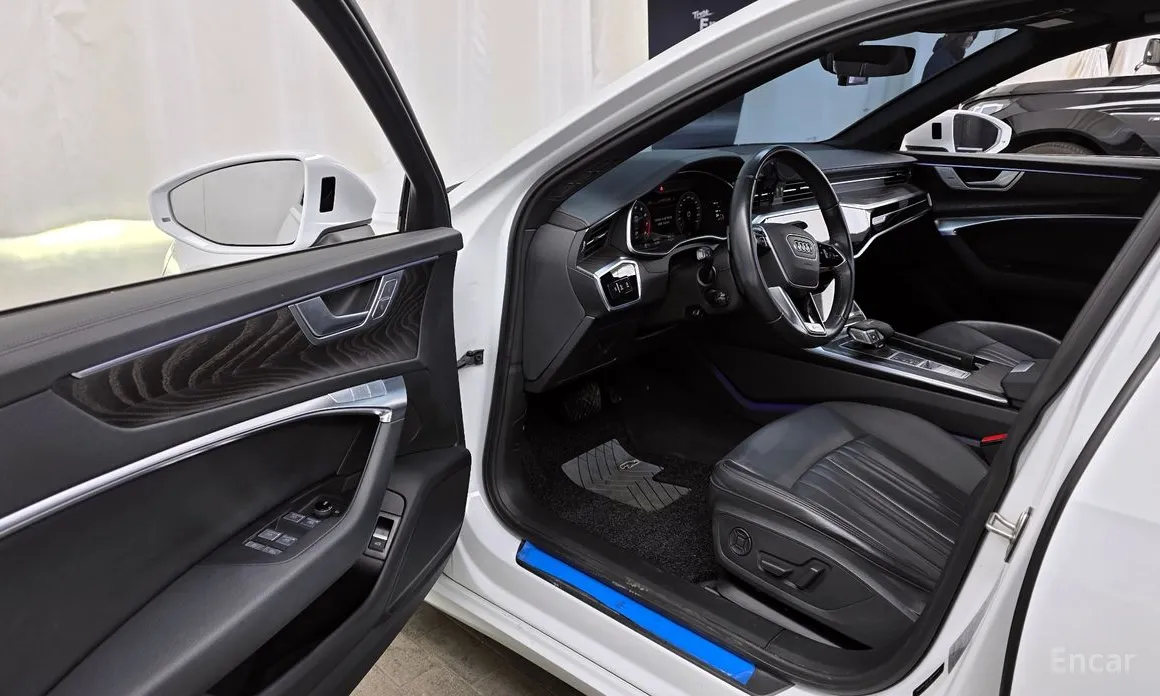 Фото 10 - Audi A6