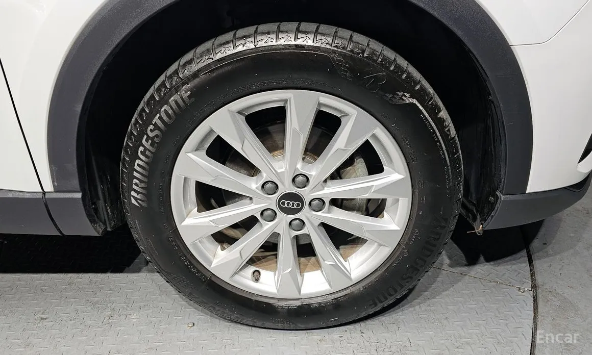 Фото 5 - Audi Q3