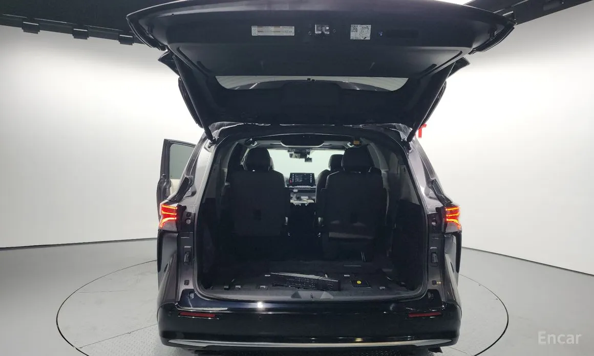 Фото 20 - Toyota Sienna