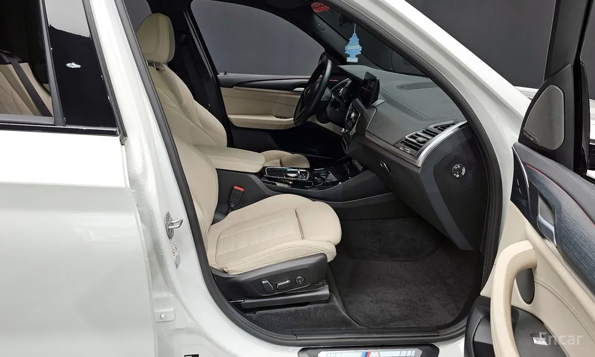 Фото 11 - BMW iX3