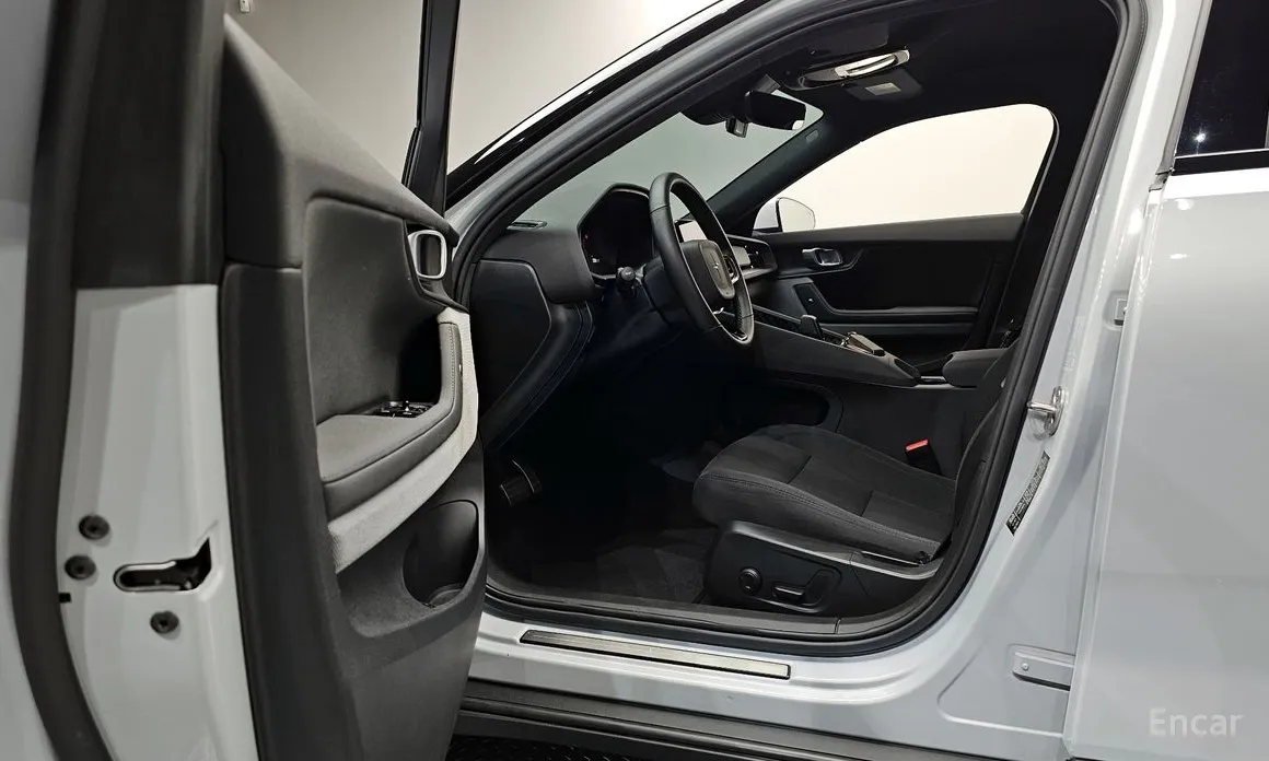 Фото 10 - Polestar 2