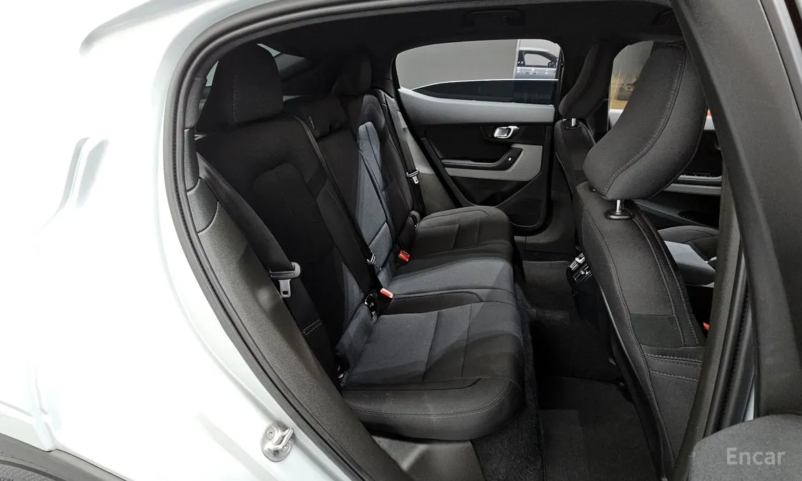 Фото 12 - Polestar 2