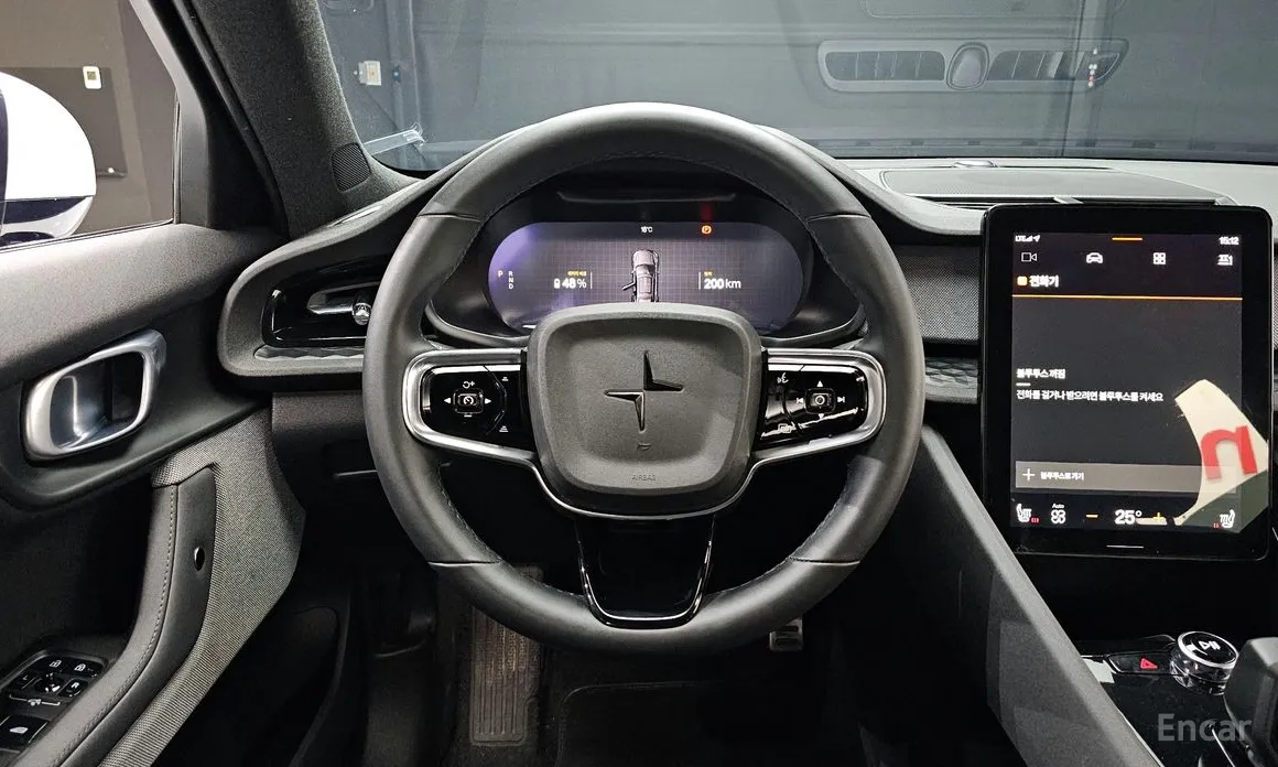 Фото 13 - Polestar 2