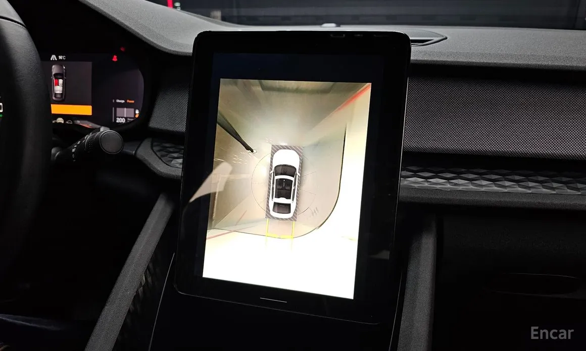 Фото 15 - Polestar 2