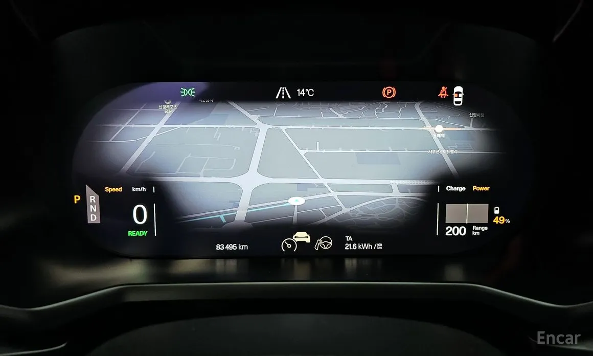 Фото 8 - Polestar 2