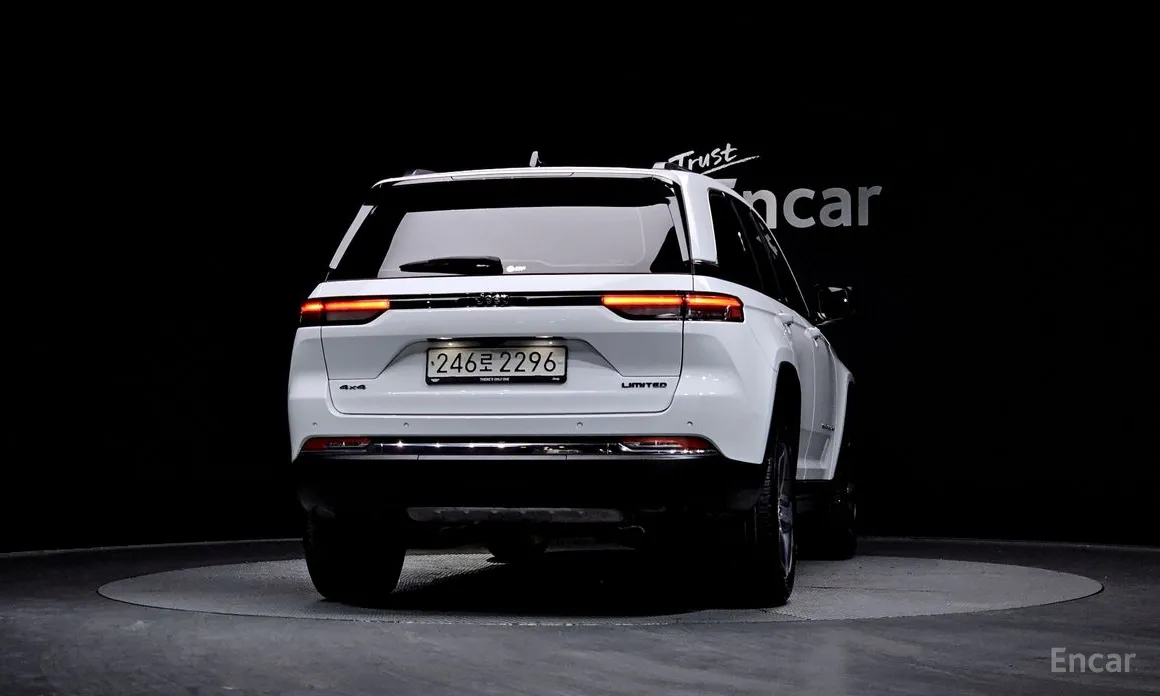 Фото 4 - Jeep Cherokee