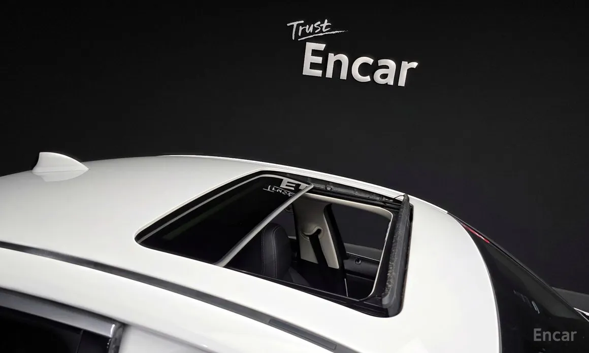 Photo 20 - BMW 3 Series