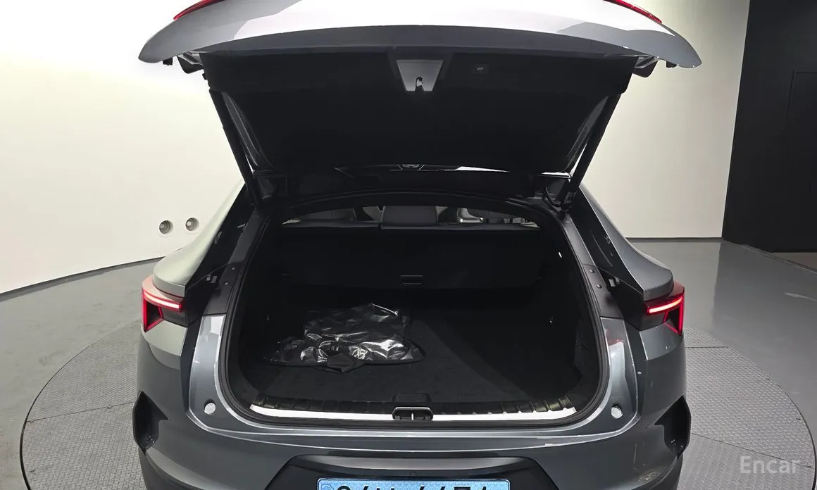 Фото 20 - Polestar 4