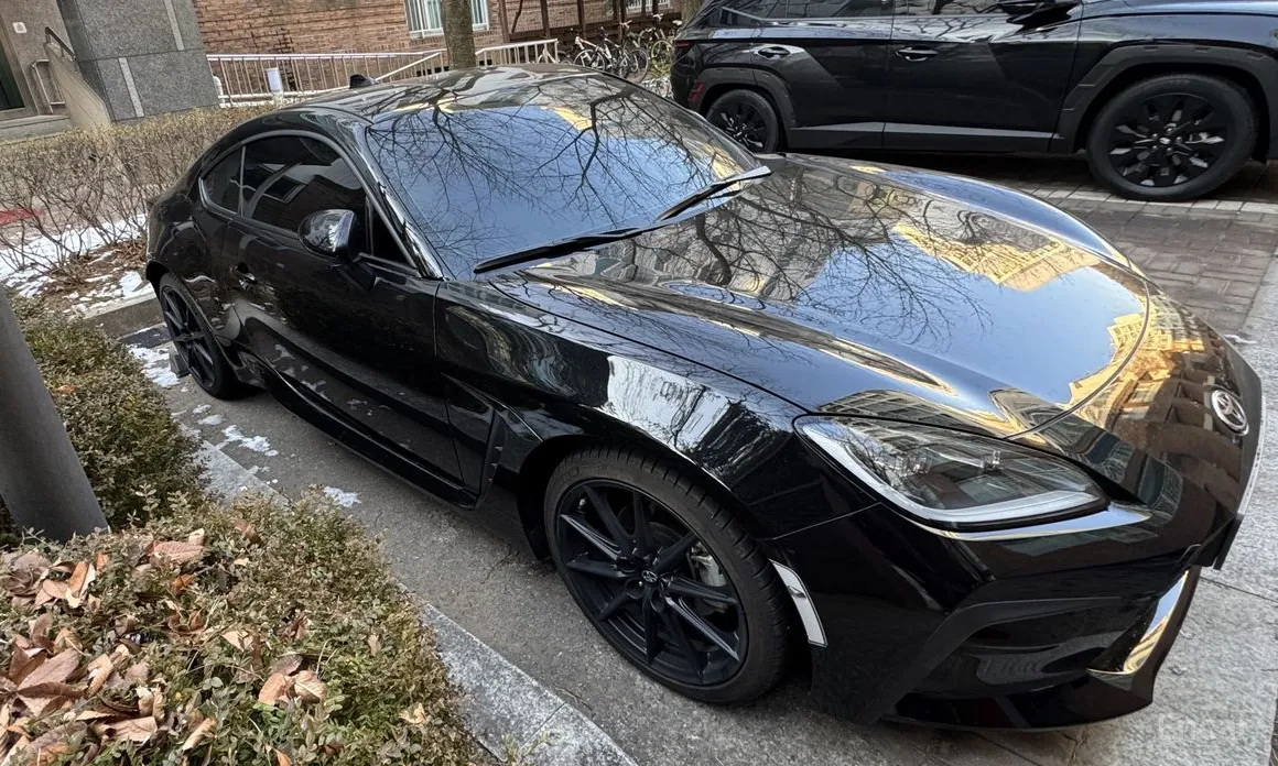 Фото 2 - Toyota 86