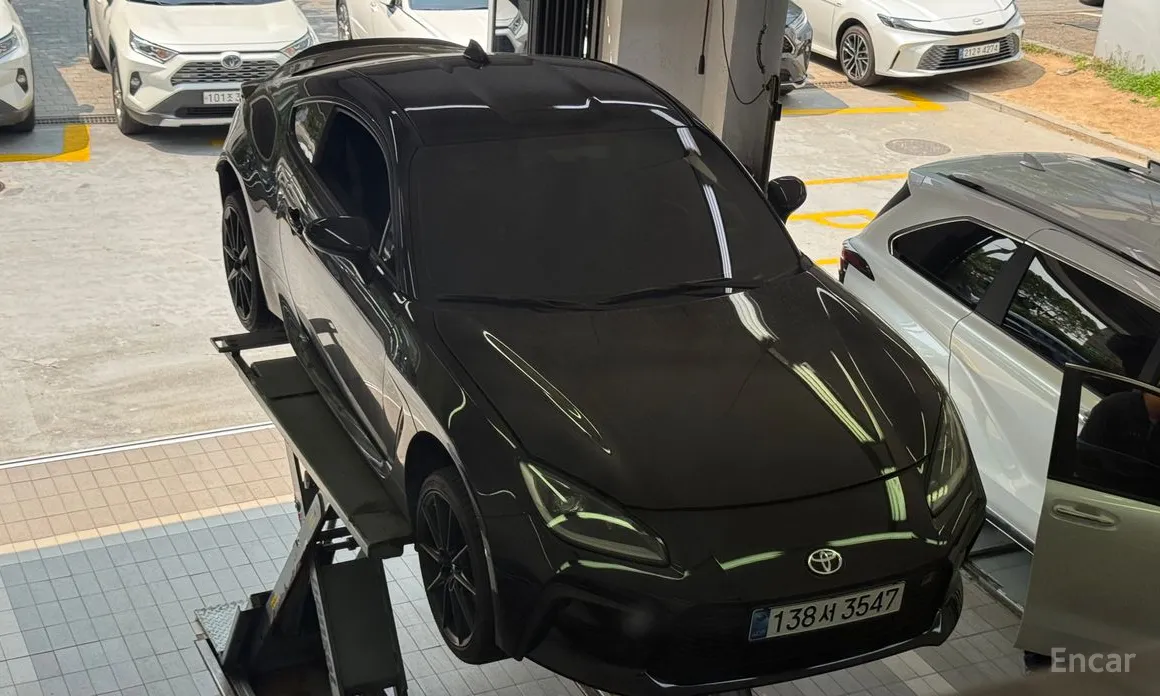 Фото 4 - Toyota 86