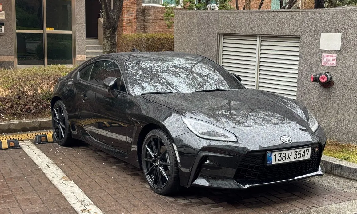 Фото 7 - Toyota 86