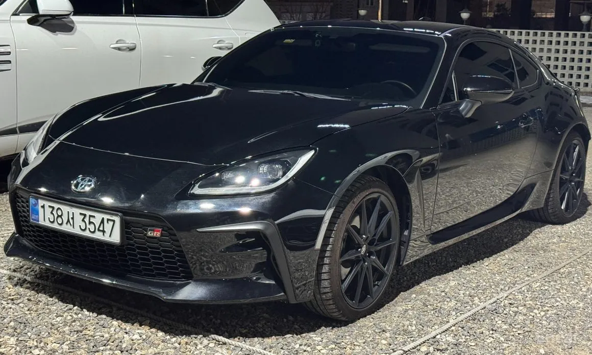 Фото 9 - Toyota 86