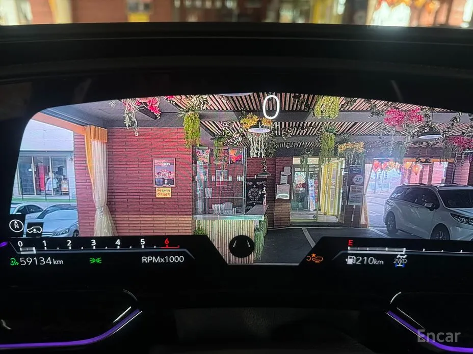 Фото 11 - Cadillac Escalade