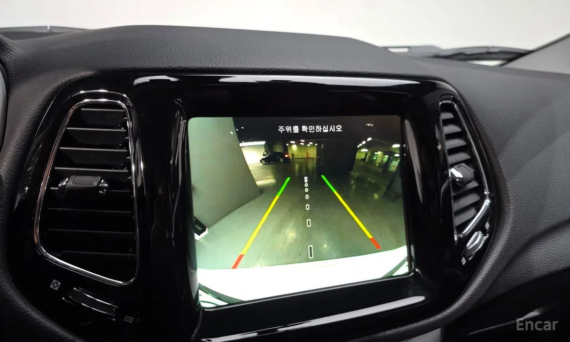 Фото 15 - Jeep Compass