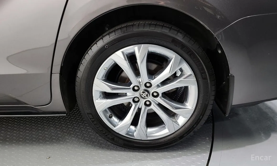 Фото 5 - Toyota Sienna