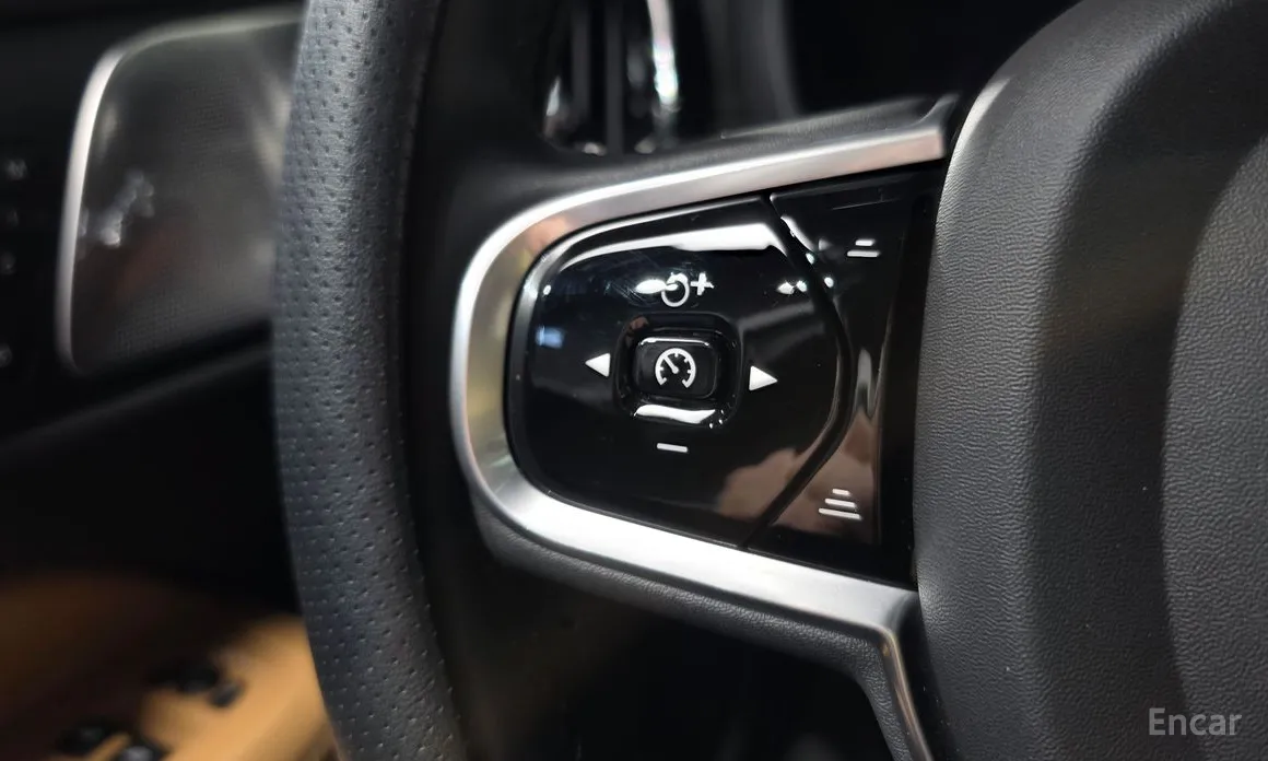 Фото 18 - Volvo V60