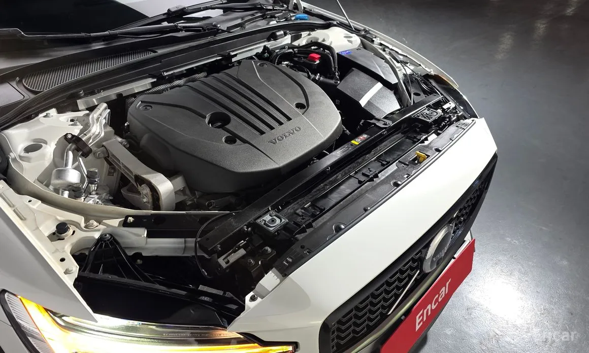 Фото 6 - Volvo V60