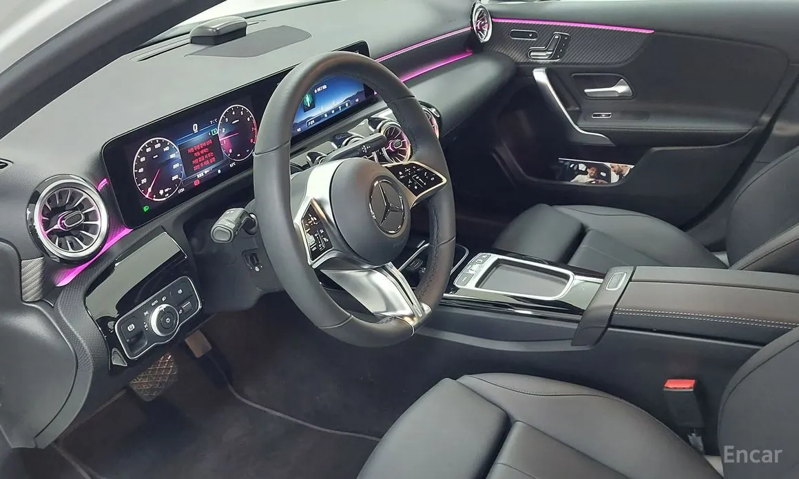 Фото 14 - Mercedes-Benz A-Class