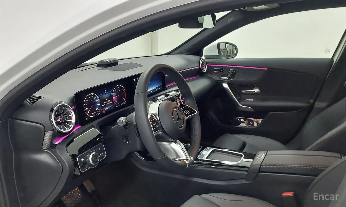 Фото 9 - Mercedes-Benz A-Class