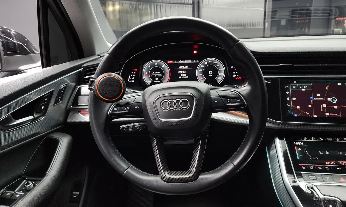 Фото 13 - Audi Q7