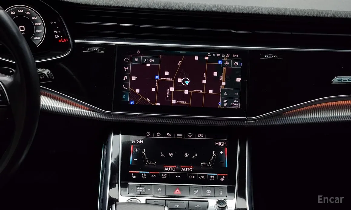 Фото 15 - Audi Q7