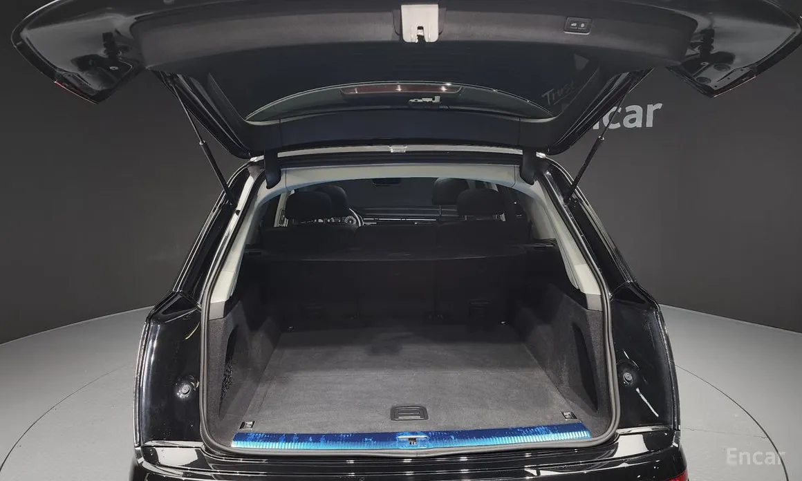 Фото 20 - Audi Q7