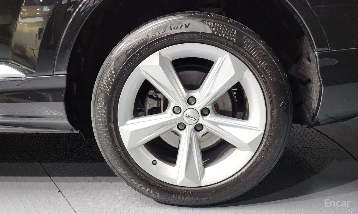 Фото 5 - Audi Q7