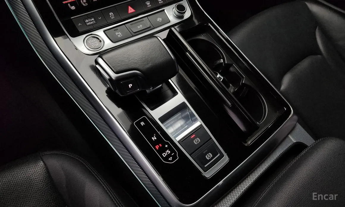 Фото 9 - Audi Q7