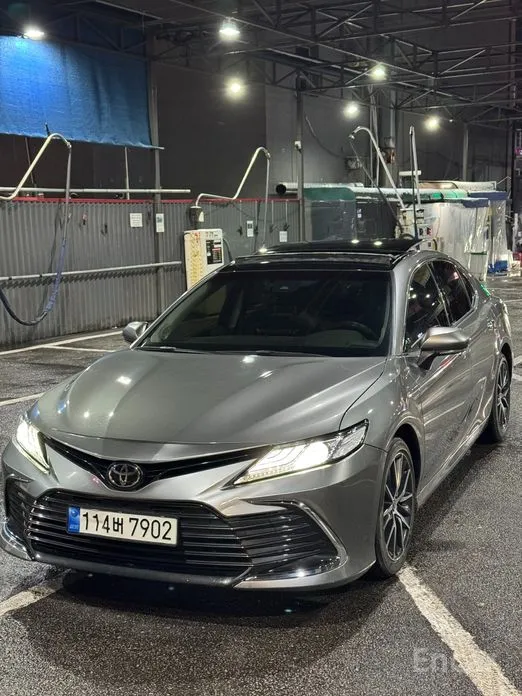 Фото 3 - Toyota Camry